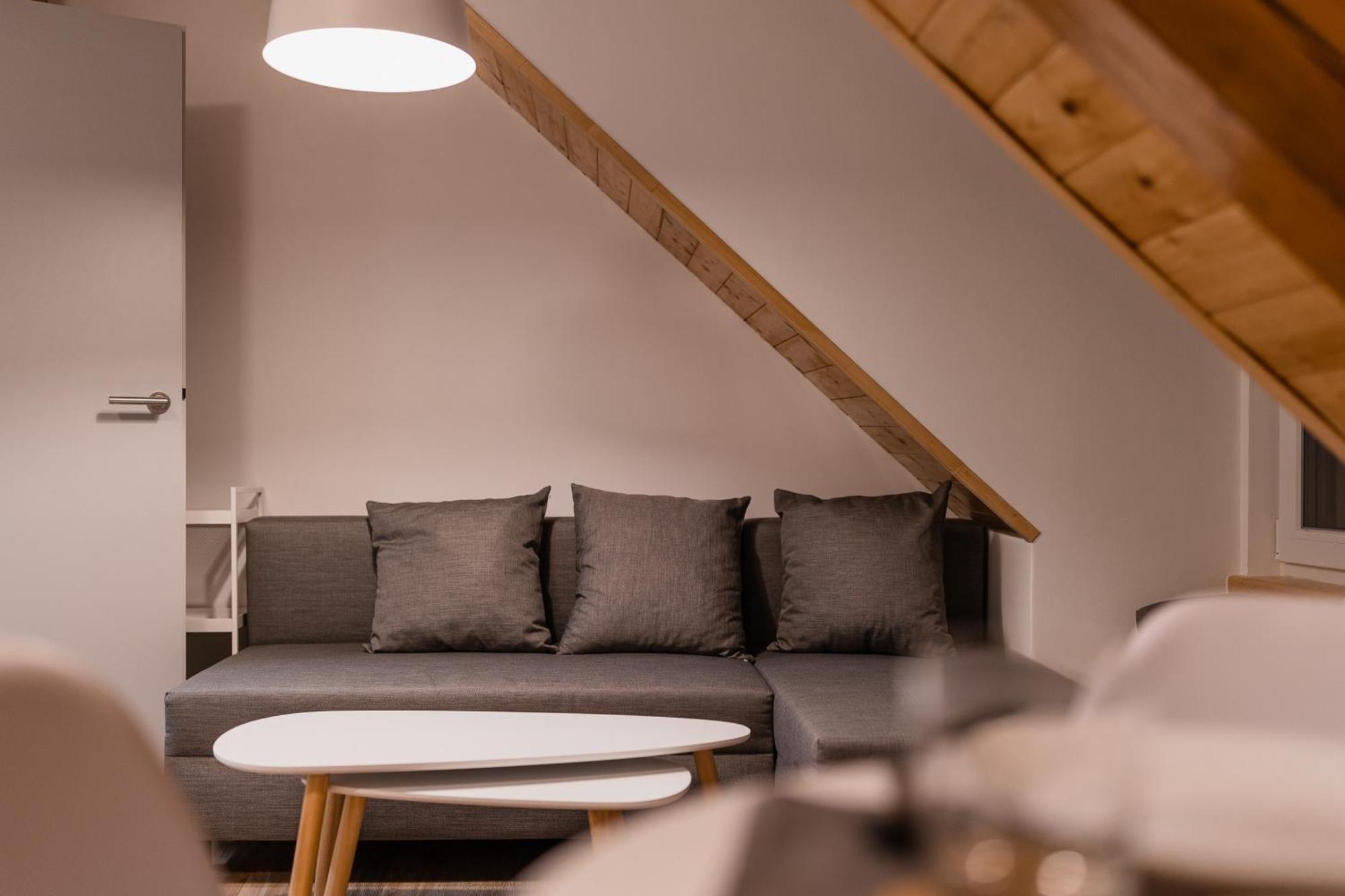 Romanticky Loft Parking U Hlavniho Nadrazi Olomouc Buitenkant foto