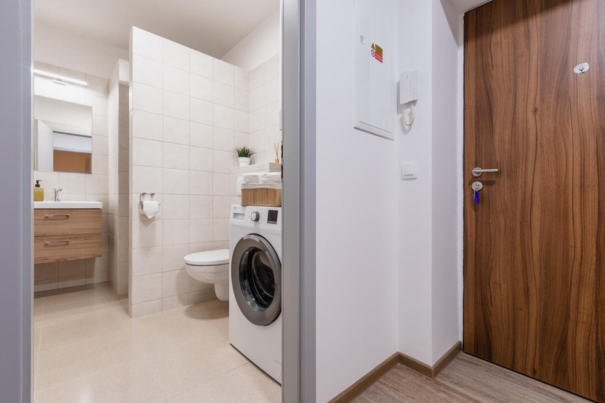 Romanticky Loft Parking U Hlavniho Nadrazi Olomouc Buitenkant foto