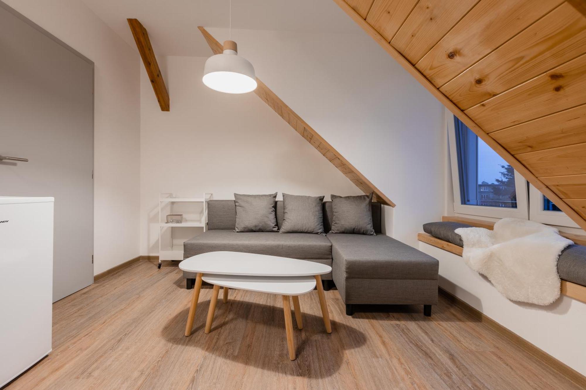 Romanticky Loft Parking U Hlavniho Nadrazi Olomouc Buitenkant foto